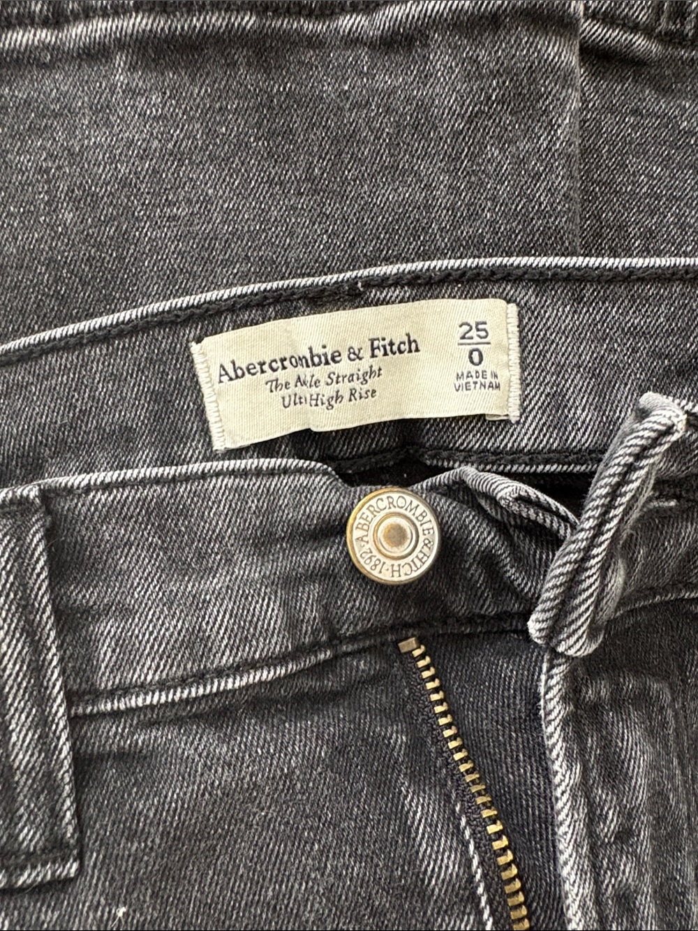 Abercrombie & Fitch women’s  Straight Jeans - Charcoal Black Wash
